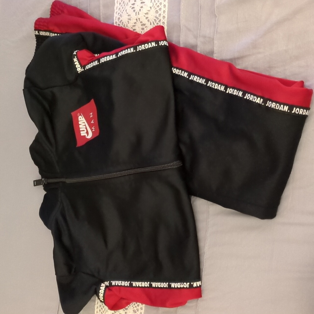 FINAL MARKDOWN Kids JumpMan Jordan Tracksuit